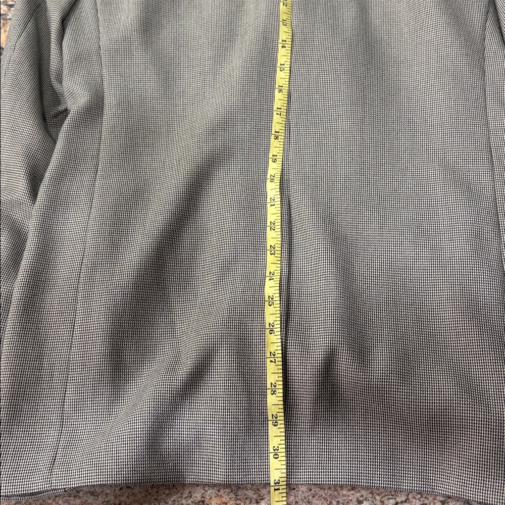 Andrew Fezza 38R, EUC sport coat, muted neutrals - Picture 12 of 13